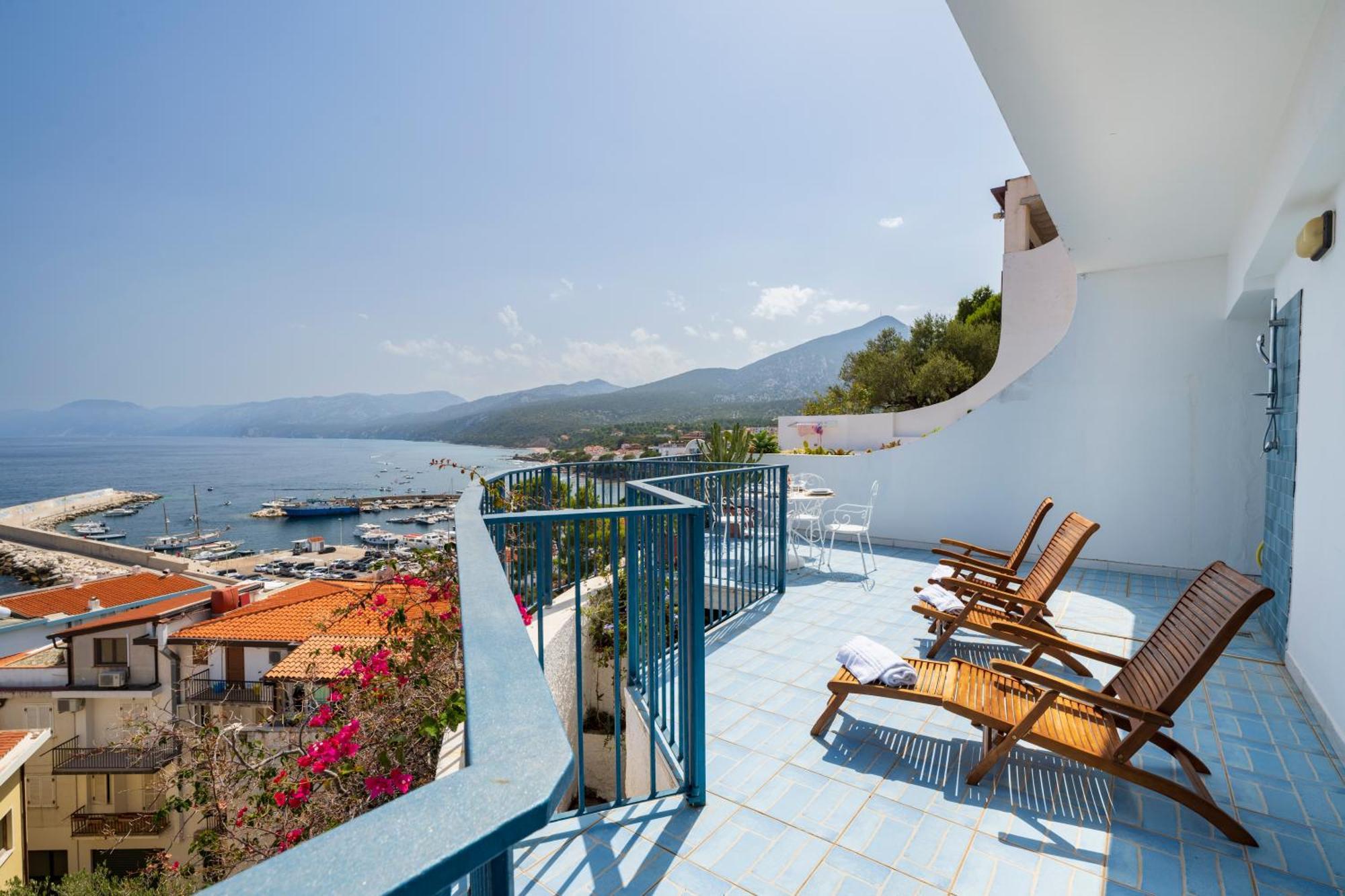 Seaview House Cala Gonone Apartment Exterior photo